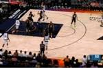 你来我往!独行侠回应太阳一波16-0将分差缩小到2分!