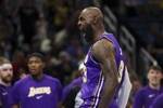 NBA官方晒纪录:詹姆斯季后赛关键时刻进151球独一档 科比第二104